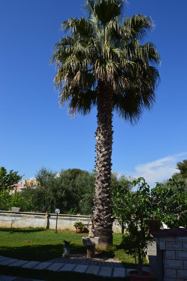 Biblos E Mare Taranto Esterno foto